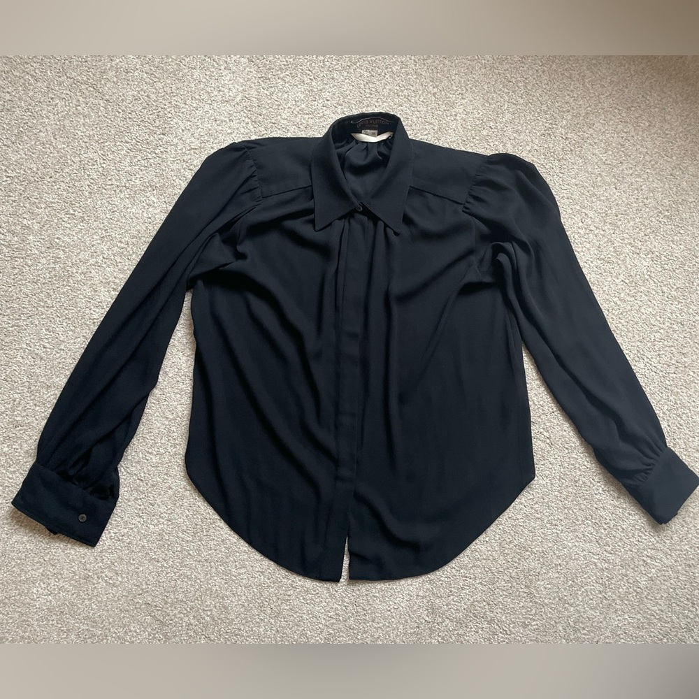 Louis Vuitton women’s blouse sz 36. Color black